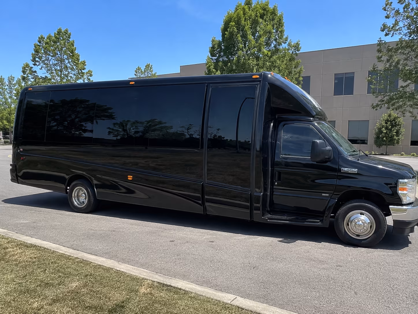 macon corporate retreat shuttle bus rentals